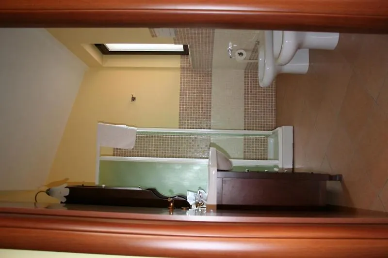 Borgo Dei Vigneti Guest House Ponte Madonna Italy