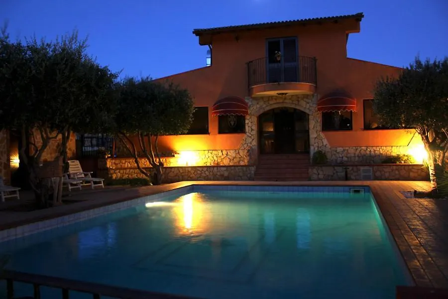 Borgo Dei Vigneti Guest House Ponte Madonna Italy